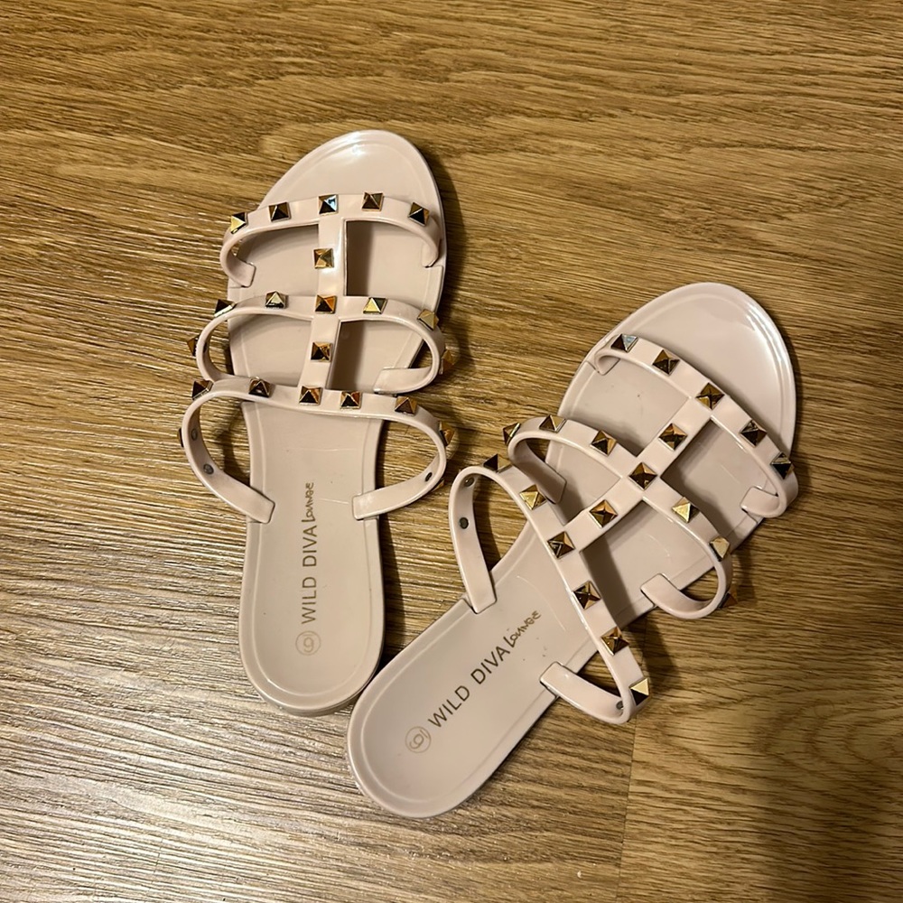 Wild Diva Studded Sandals Size 6